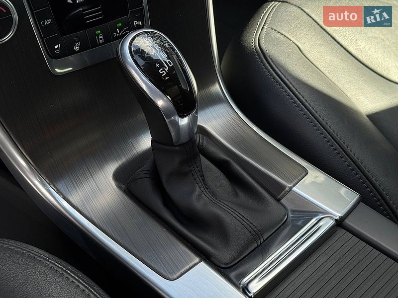 Внедорожник / Кроссовер Volvo XC60 2015 в Ровно