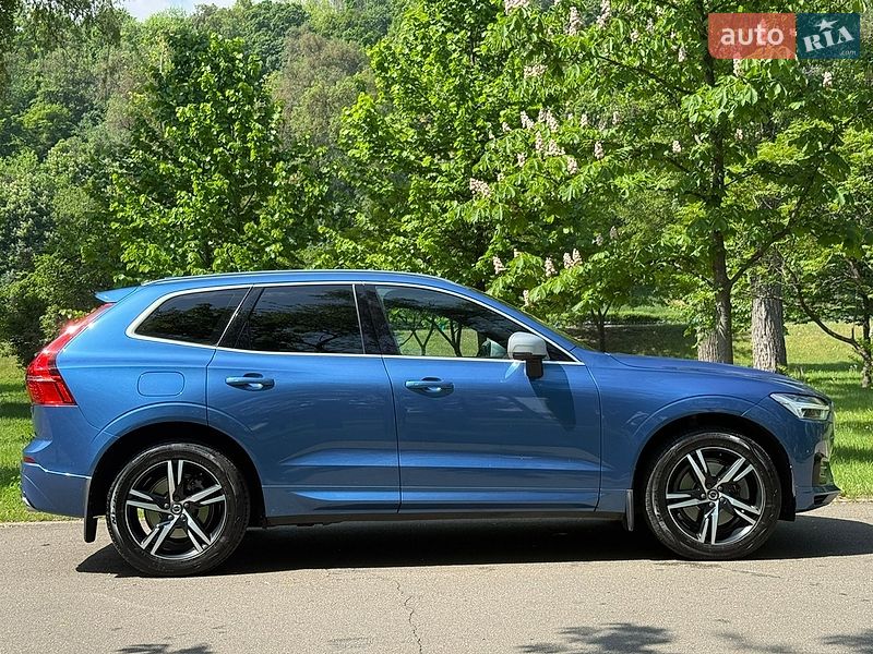 Внедорожник / Кроссовер Volvo XC60 2017 в Киеве