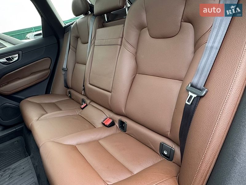 Внедорожник / Кроссовер Volvo XC60 2018 в Львове