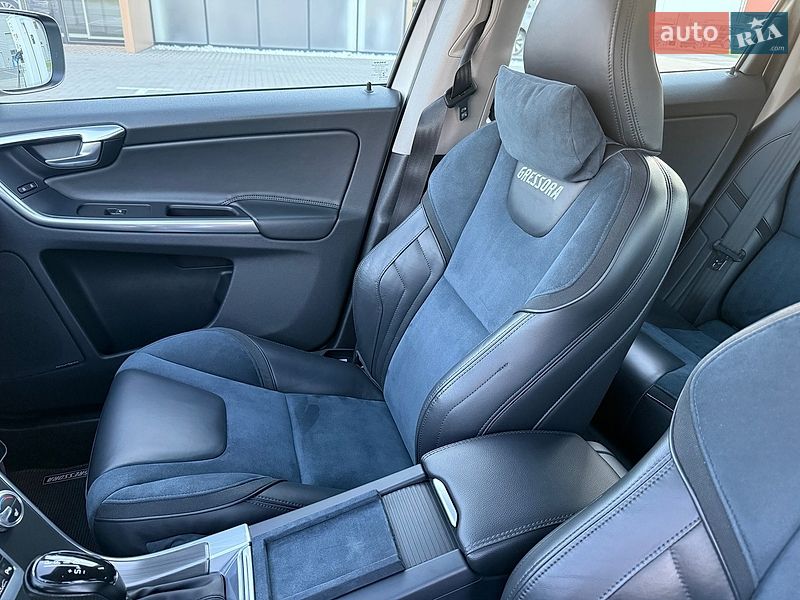 Внедорожник / Кроссовер Volvo XC60 2015 в Львове