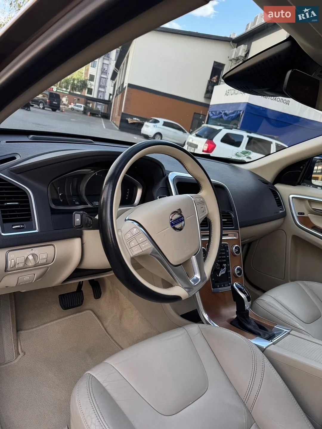Volvo XC60 2014 VIN YV1DZ73CDF2636918 фото оголошення 16 з 51