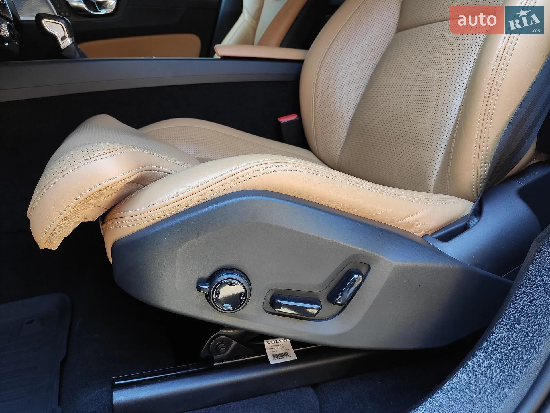 2019 Volvo XC60 - мініатюра 11