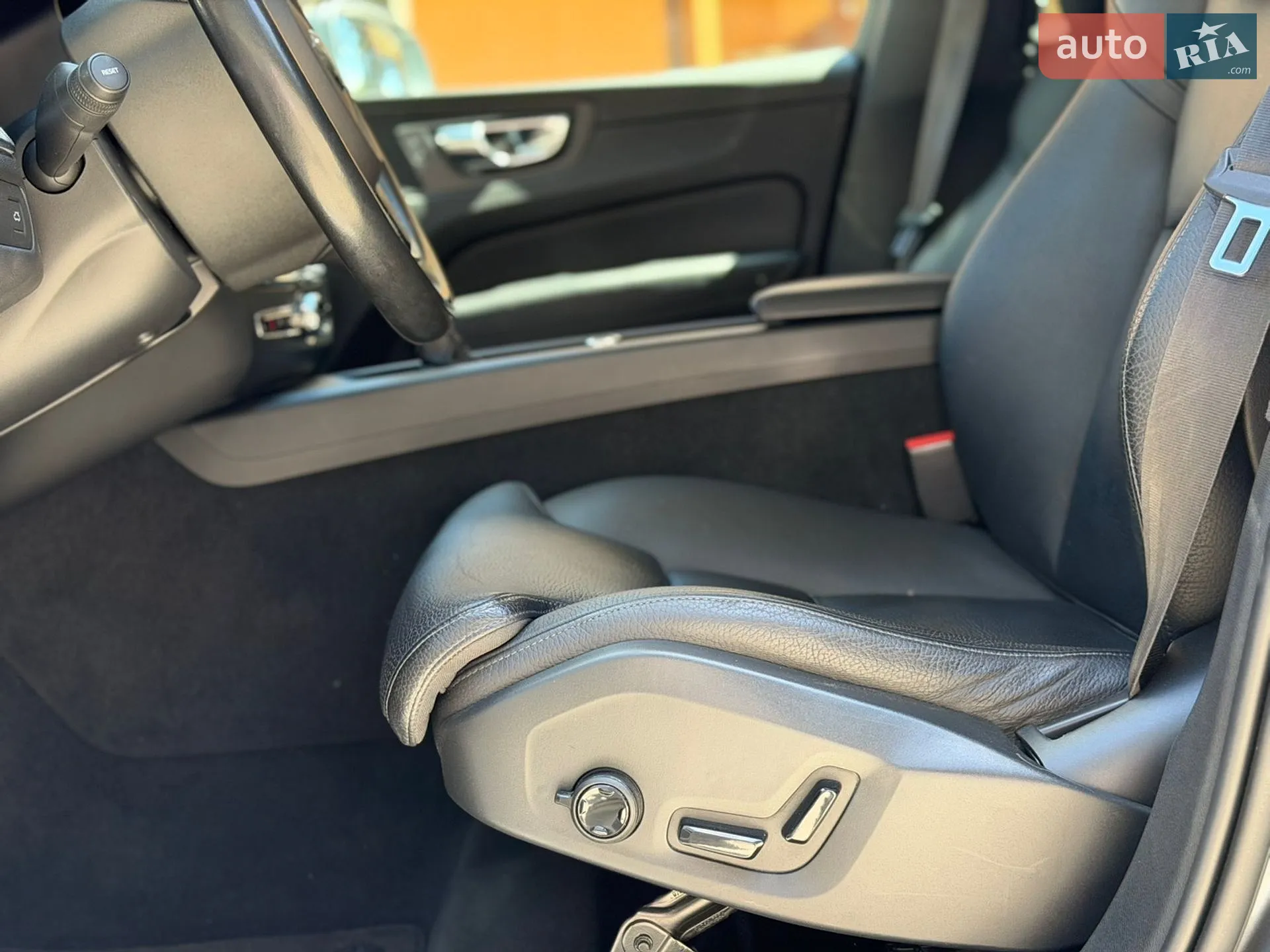 2019 Volvo XC60 - мініатюра 28