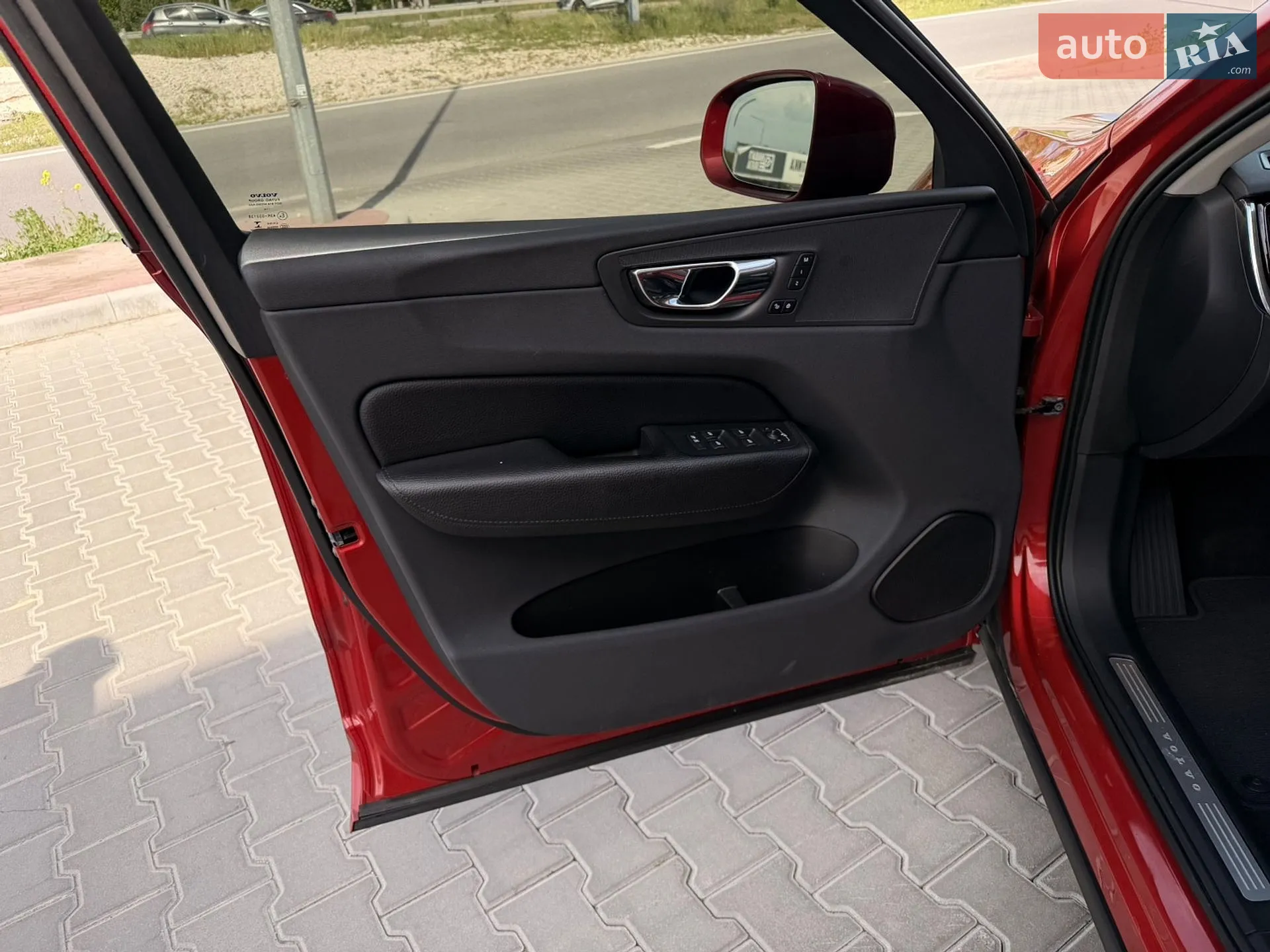 2018 Volvo XC60 - мініатюра 19