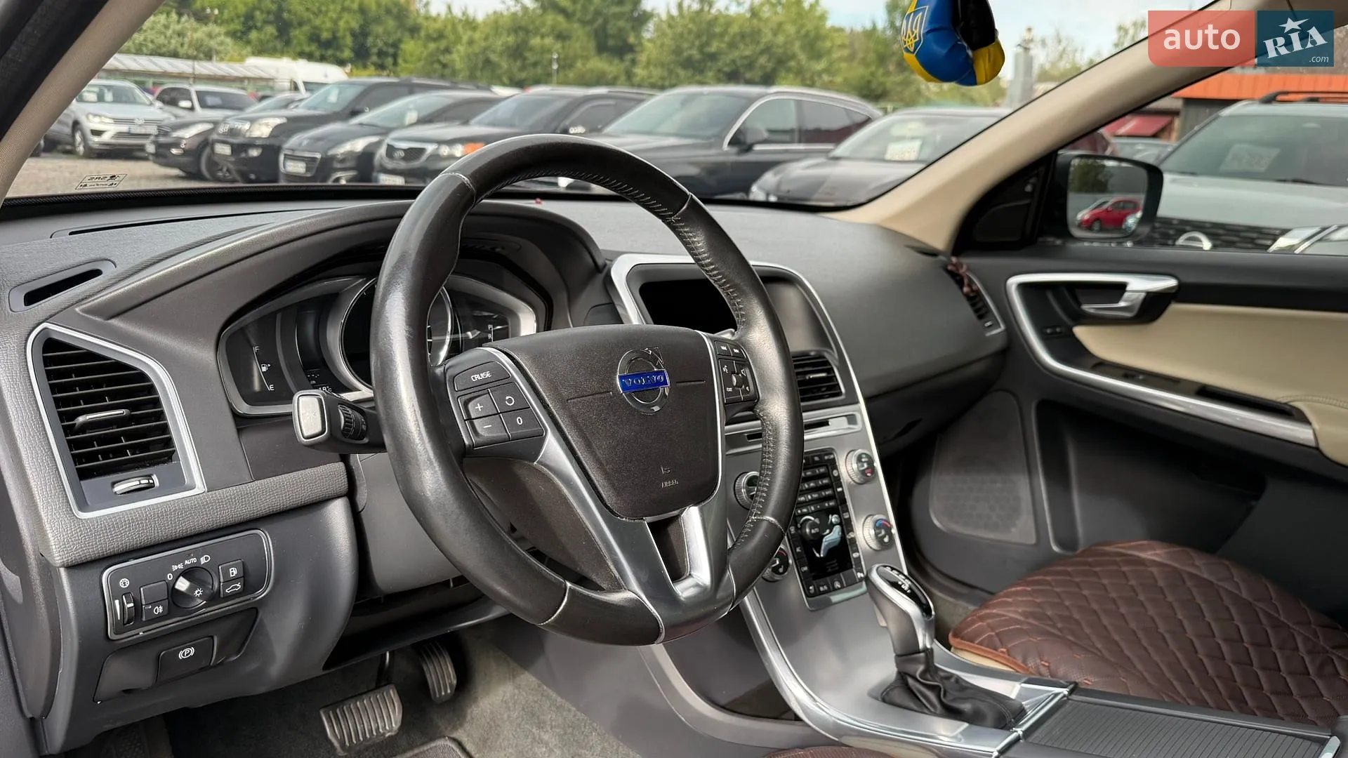 2017 Volvo XC60 - мініатюра 19