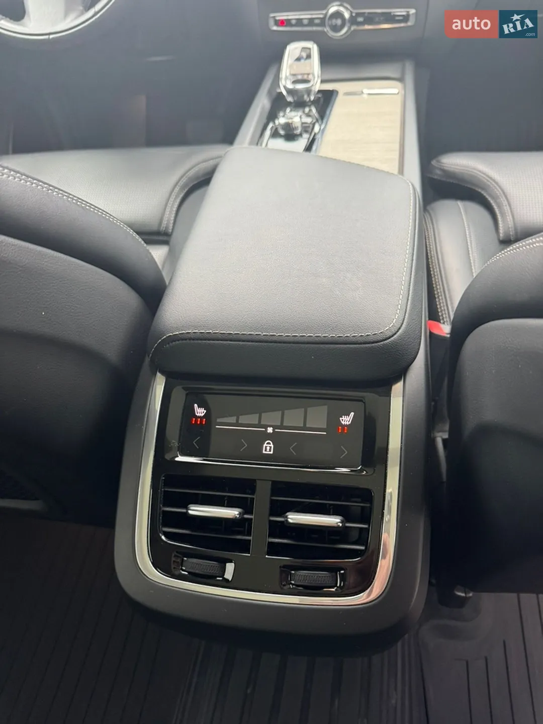 2021 Volvo XC60 - мініатюра 24