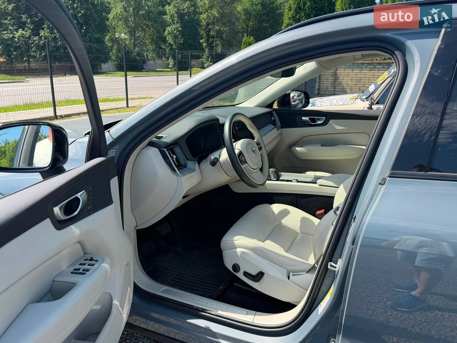 2023 Volvo XC60 - мініатюра 12