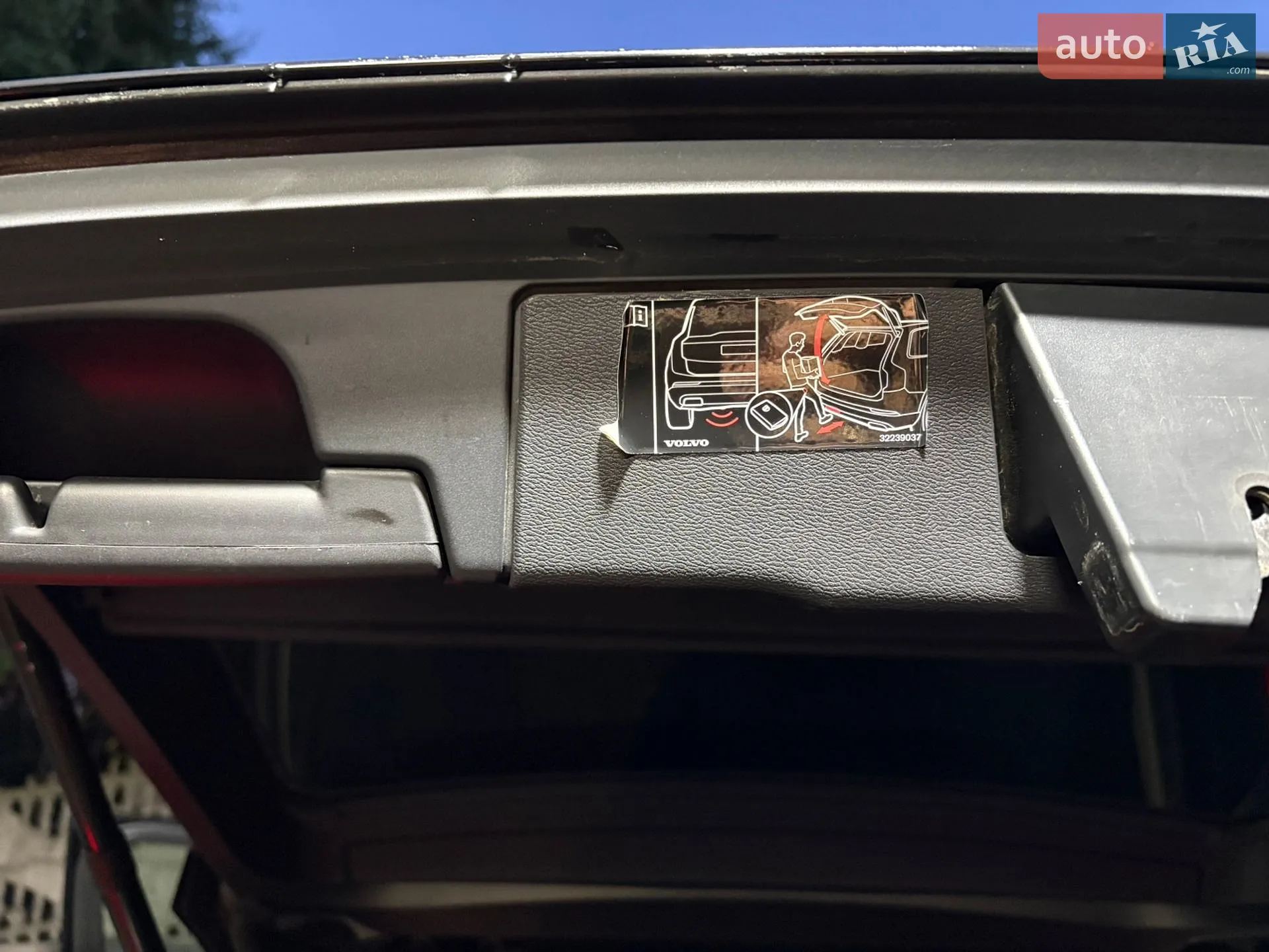 2018 Volvo XC60 - мініатюра 16