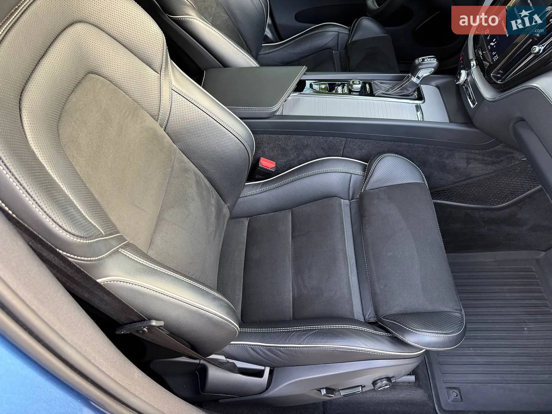 2018 Volvo XC60 - мініатюра 24