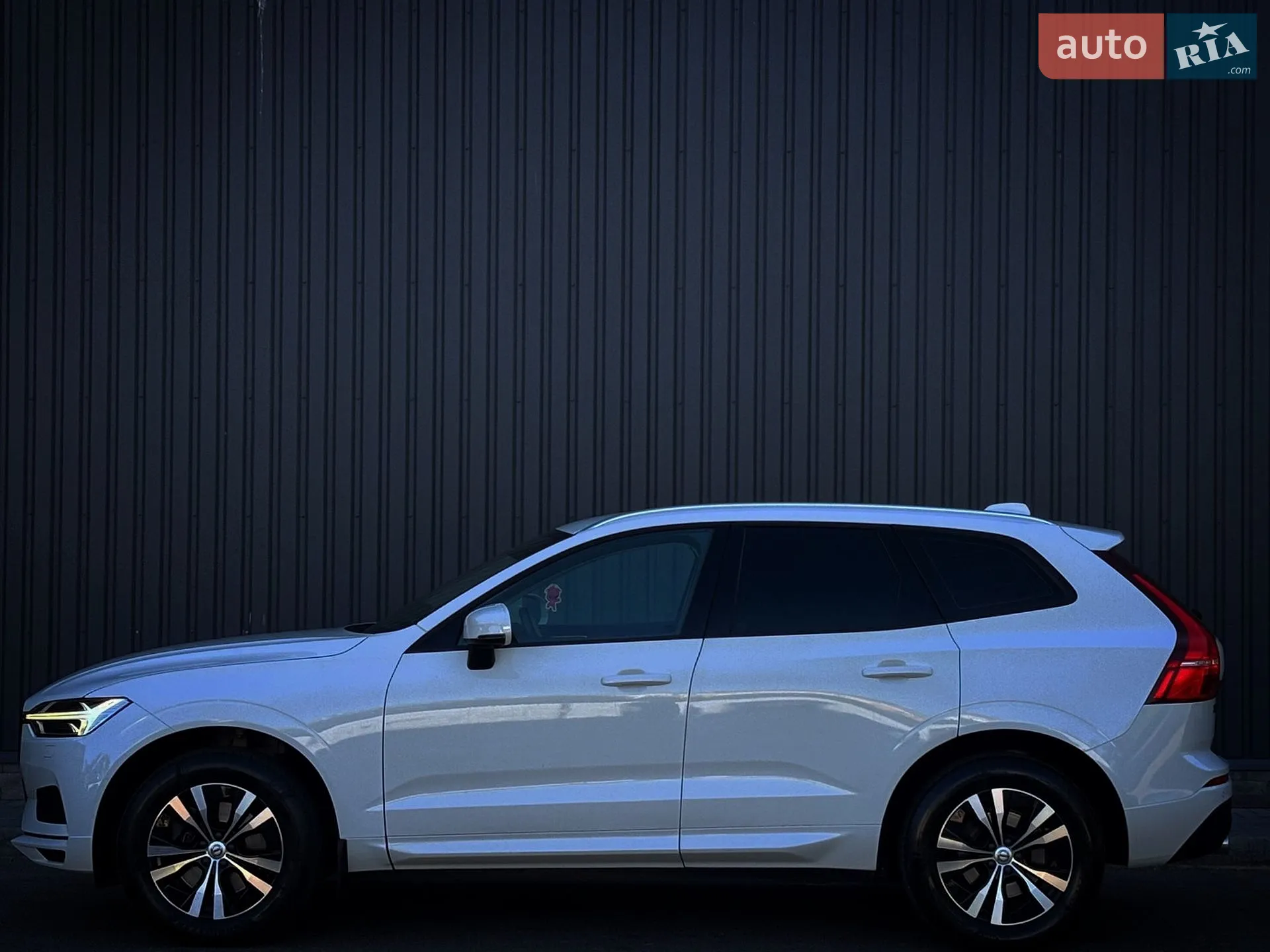 2017 Volvo XC60 - мініатюра 8