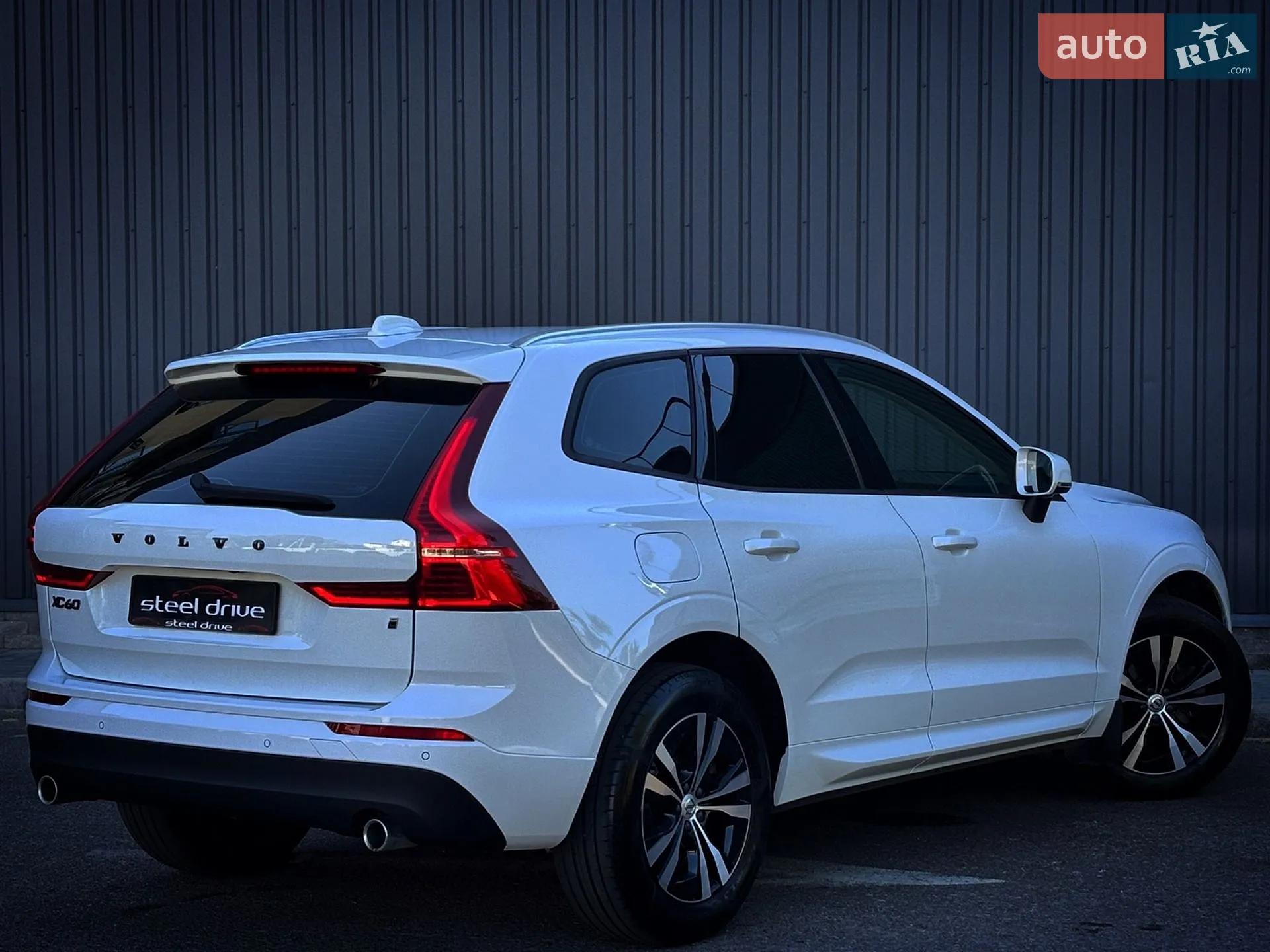 2017 Volvo XC60 - мініатюра 17