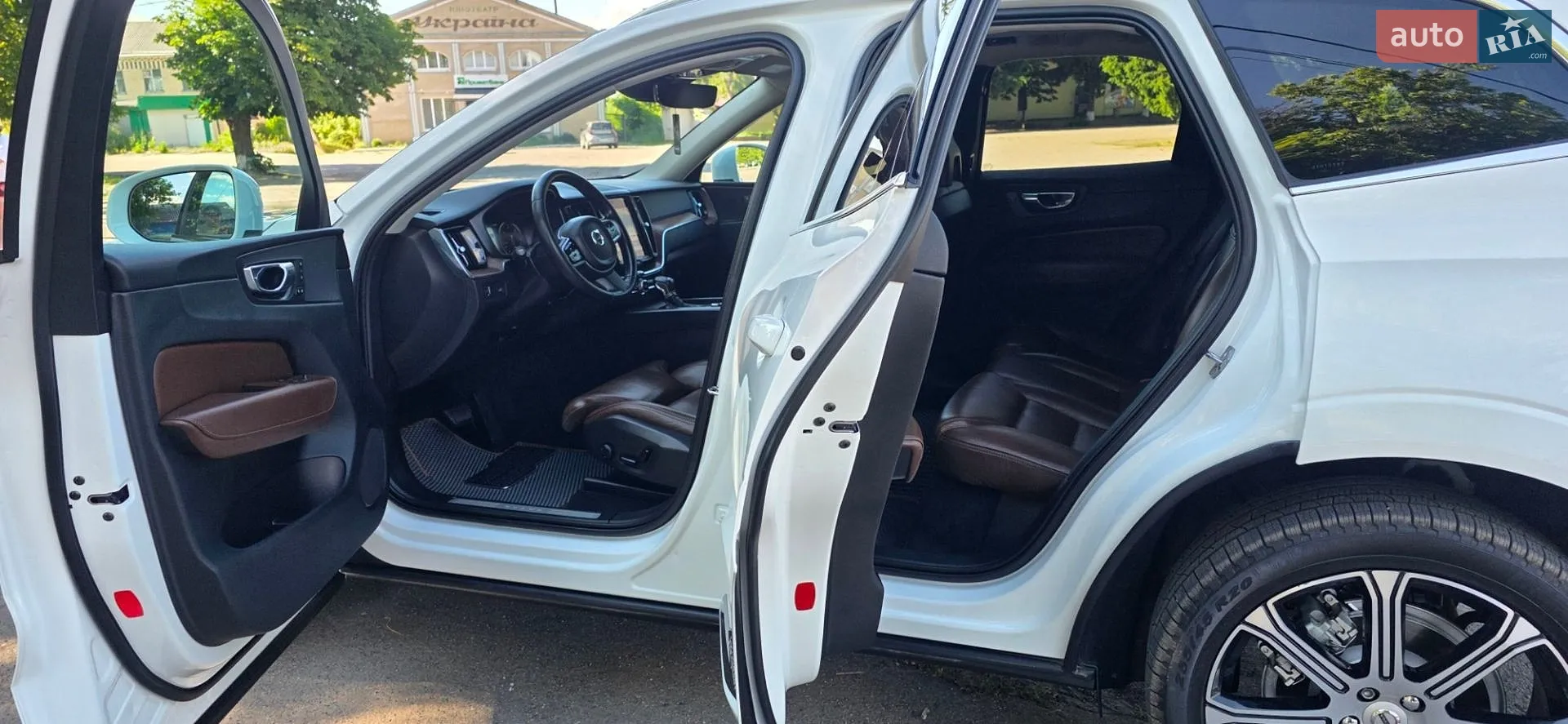 2018 Volvo XC60 - мініатюра 63
