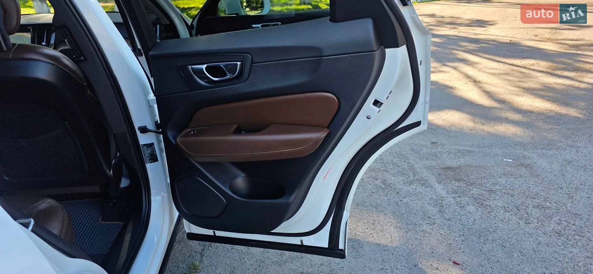 2018 Volvo XC60 - мініатюра 154
