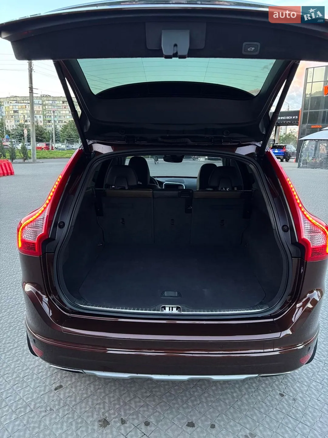 2017 Volvo XC60 - мініатюра 11