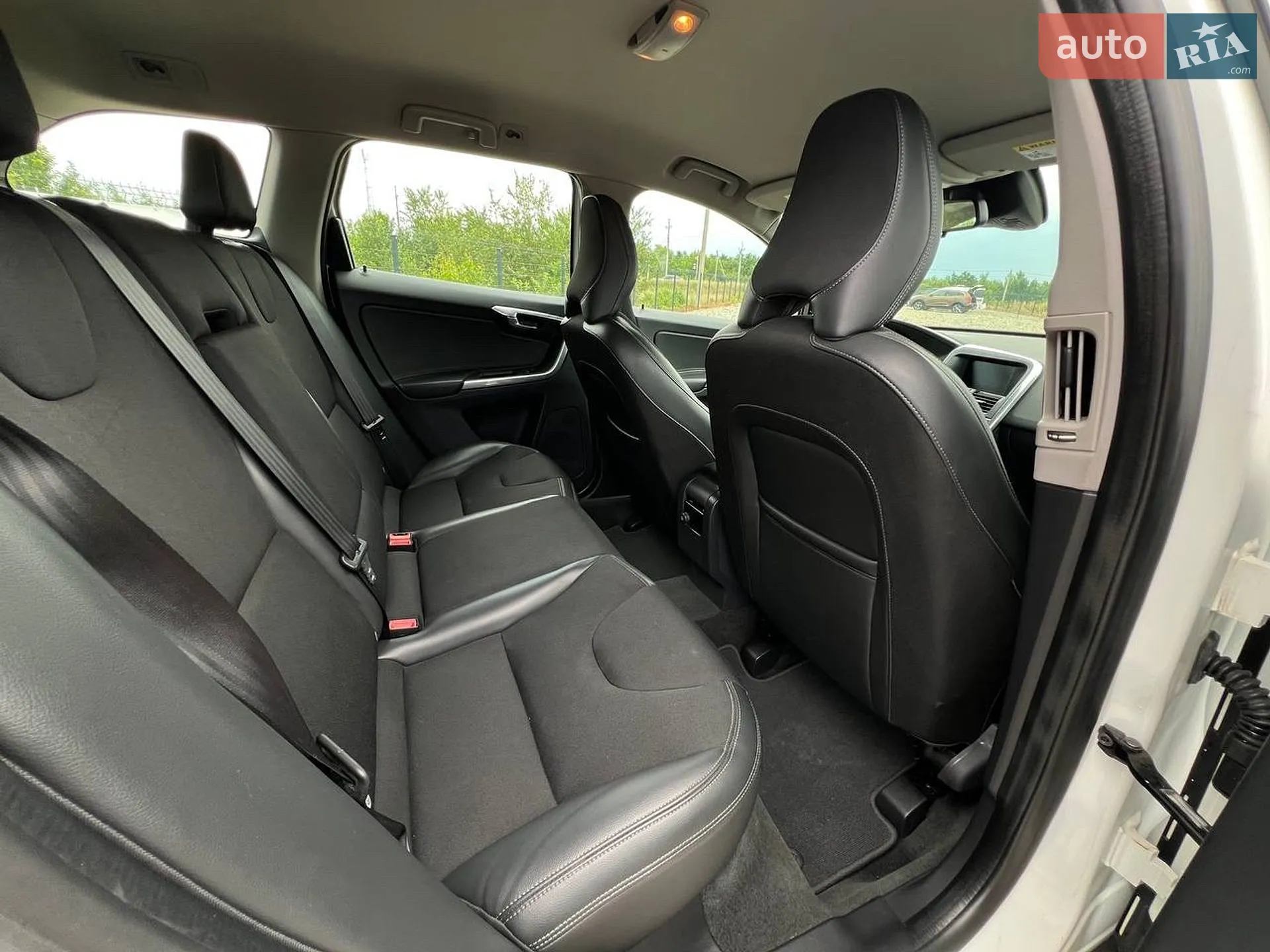 2016 Volvo XC60 - мініатюра 32