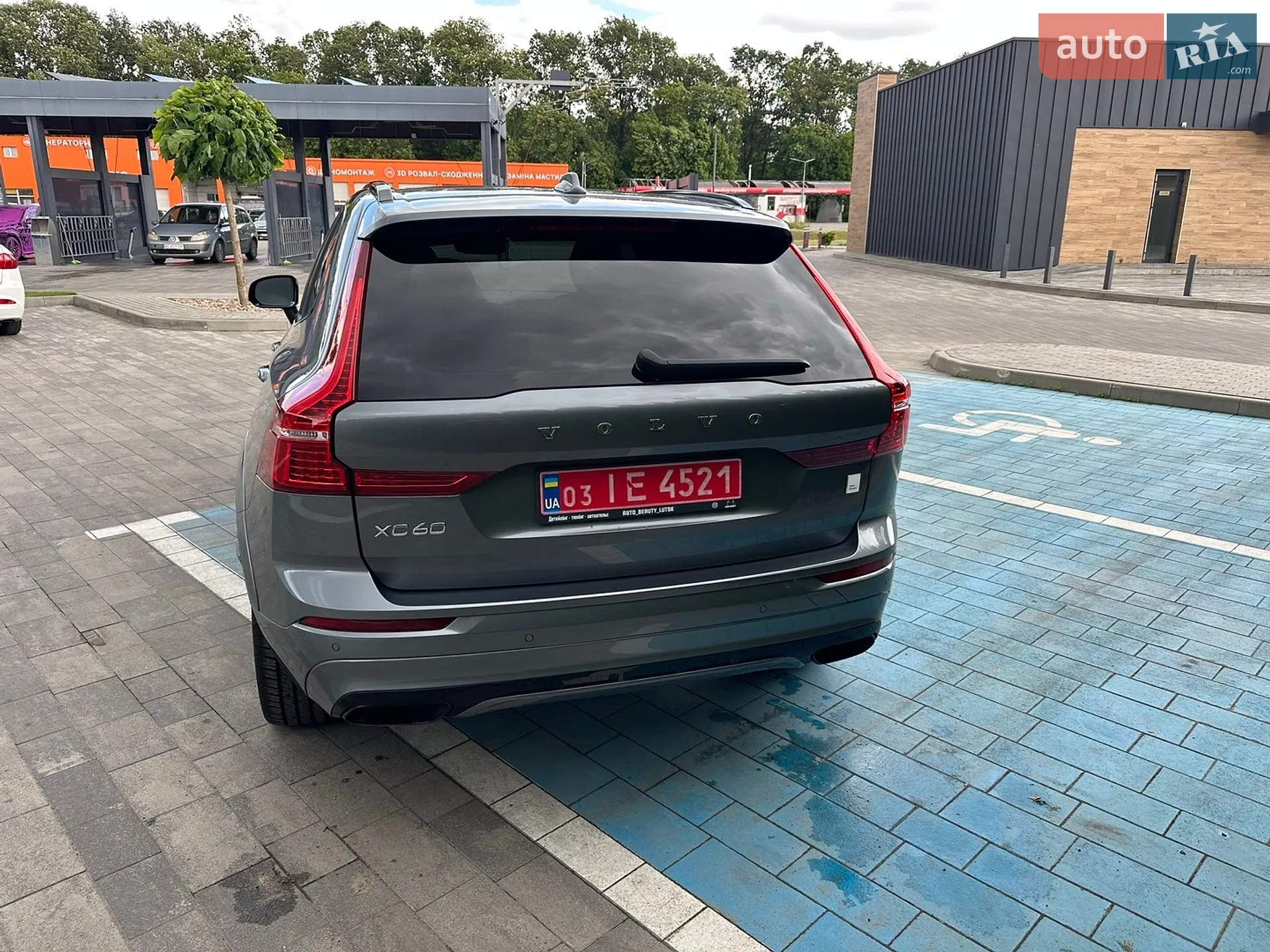 2021 Volvo XC60 - мініатюра 7
