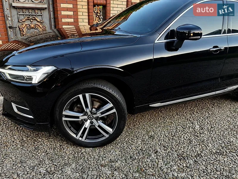 Volvo XC60 2019 VIN YV1UZA8UDL1483330 фото оголошення 12 з 39