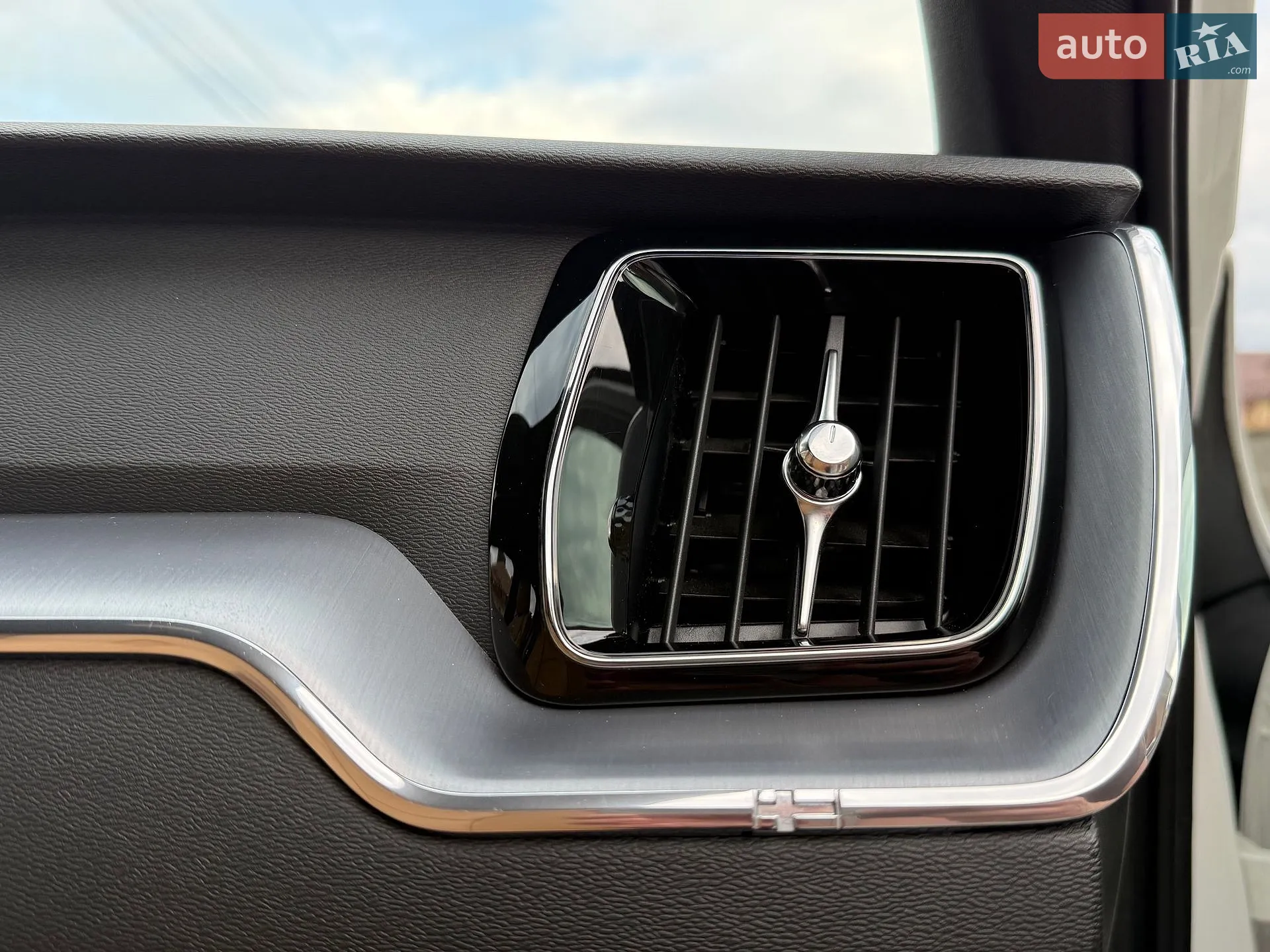 2019 Volvo XC60 - мініатюра 110