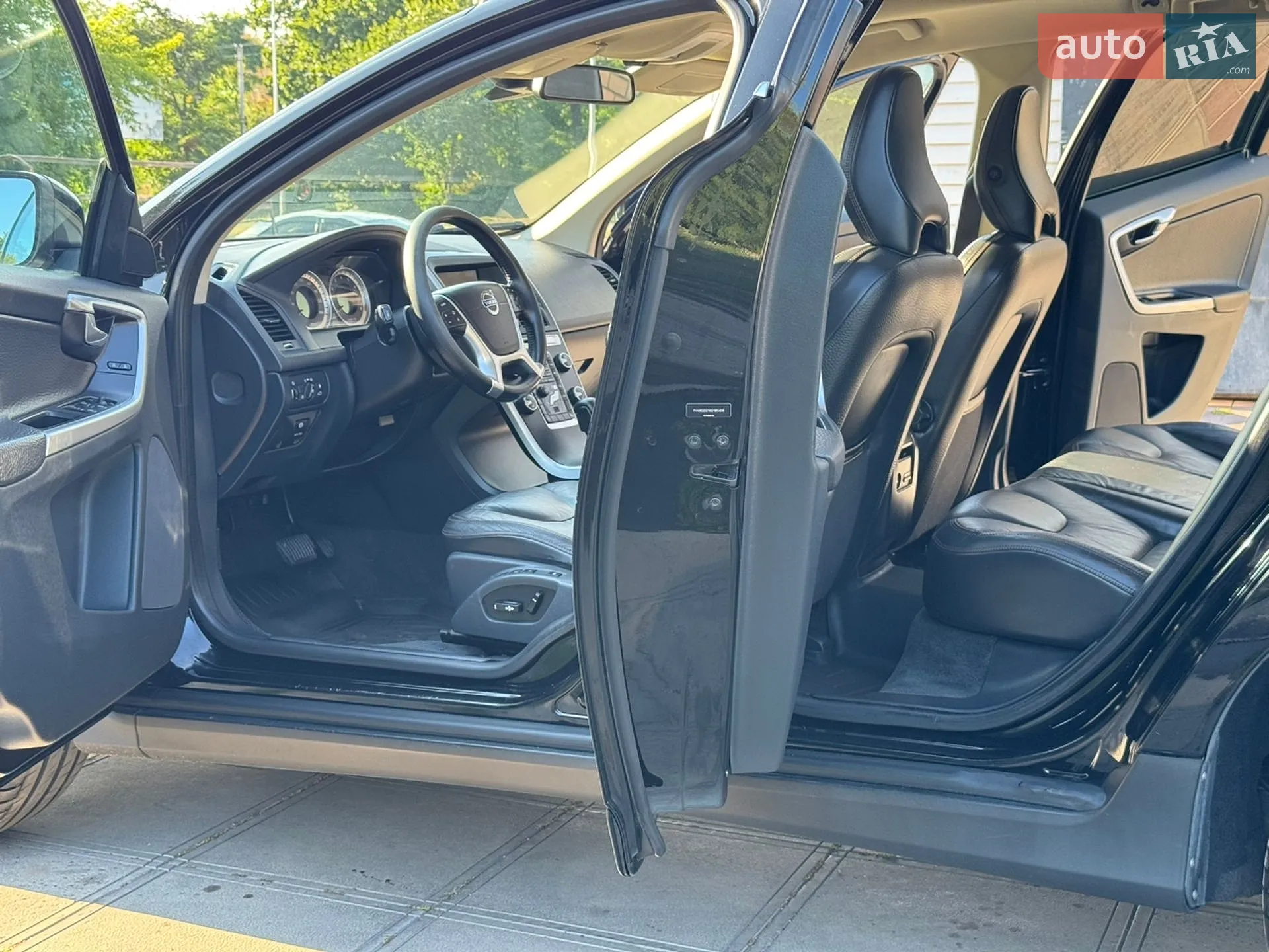 VOLVO XC60 2011 VIN YV4902DZ4B2185458 фото оголошення 15 з 61