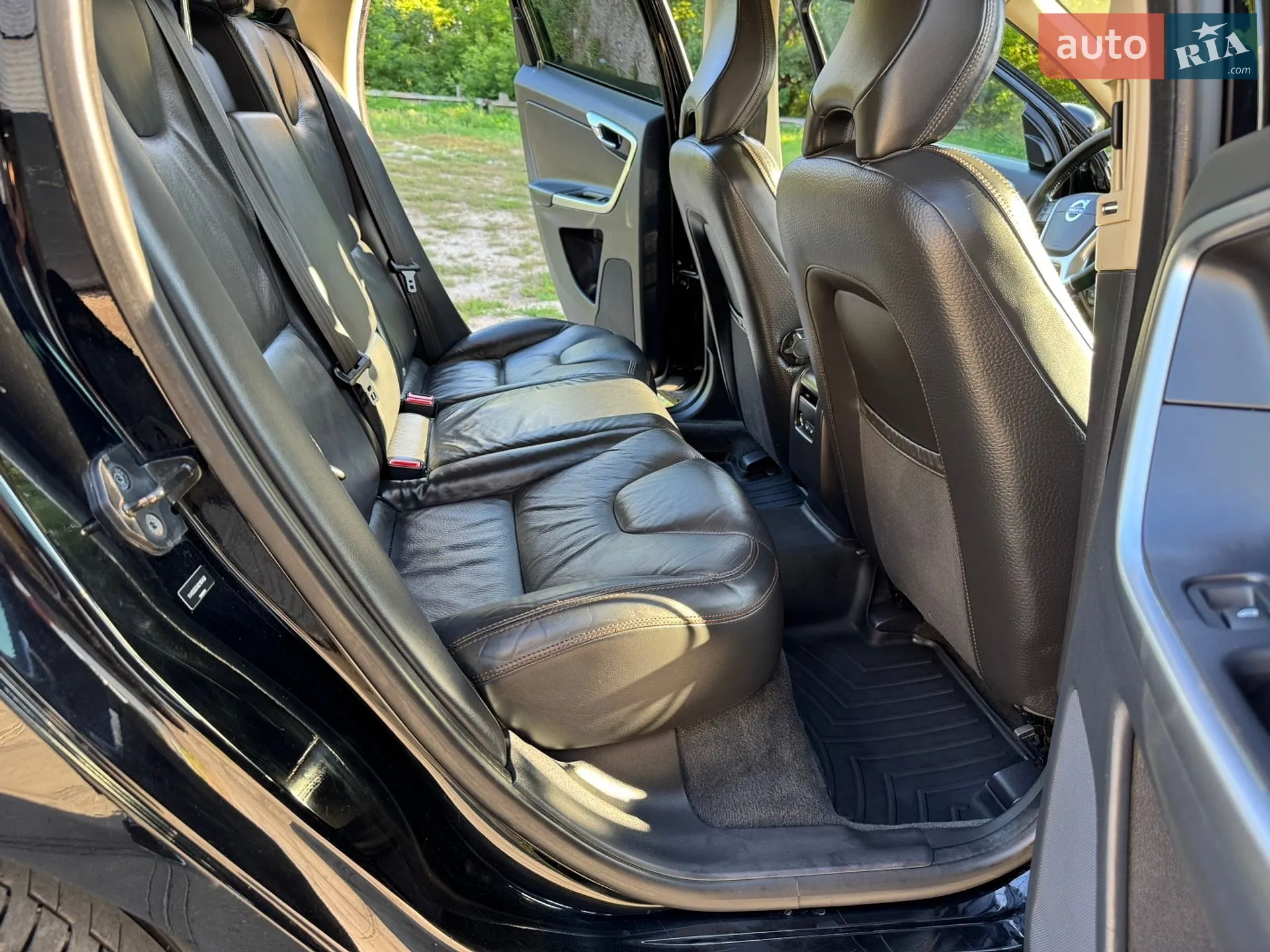 VOLVO XC60 2011 VIN YV4902DZ4B2185458 фото оголошення 34 з 61