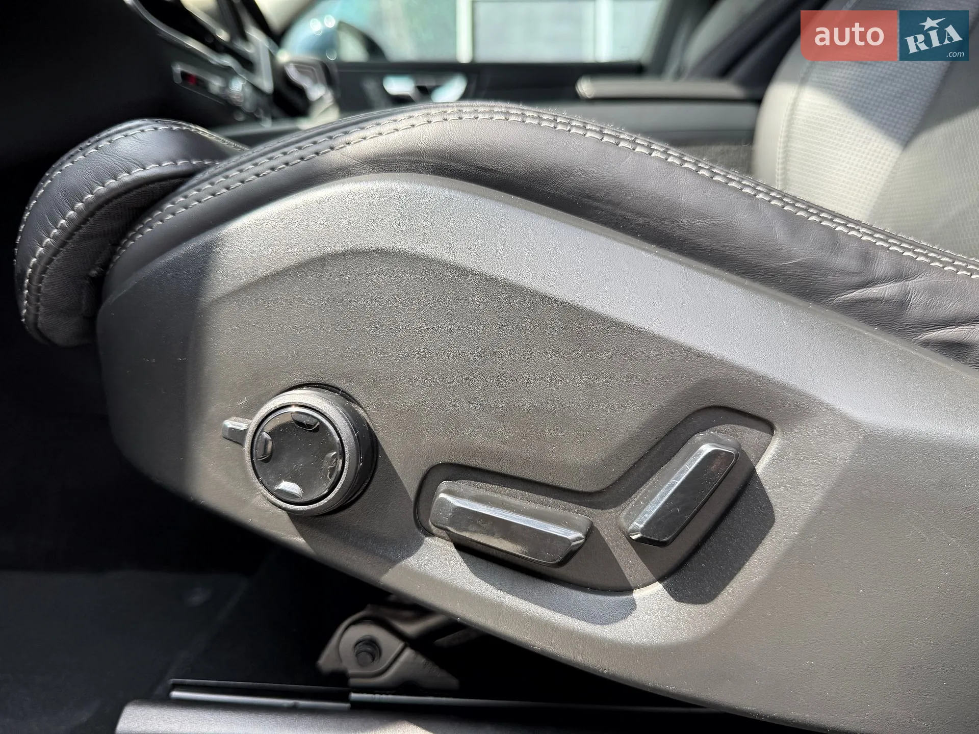 2019 Volvo XC60 - мініатюра 20