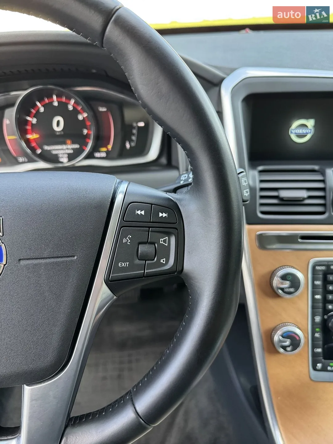 2017 Volvo XC60 - мініатюра 32