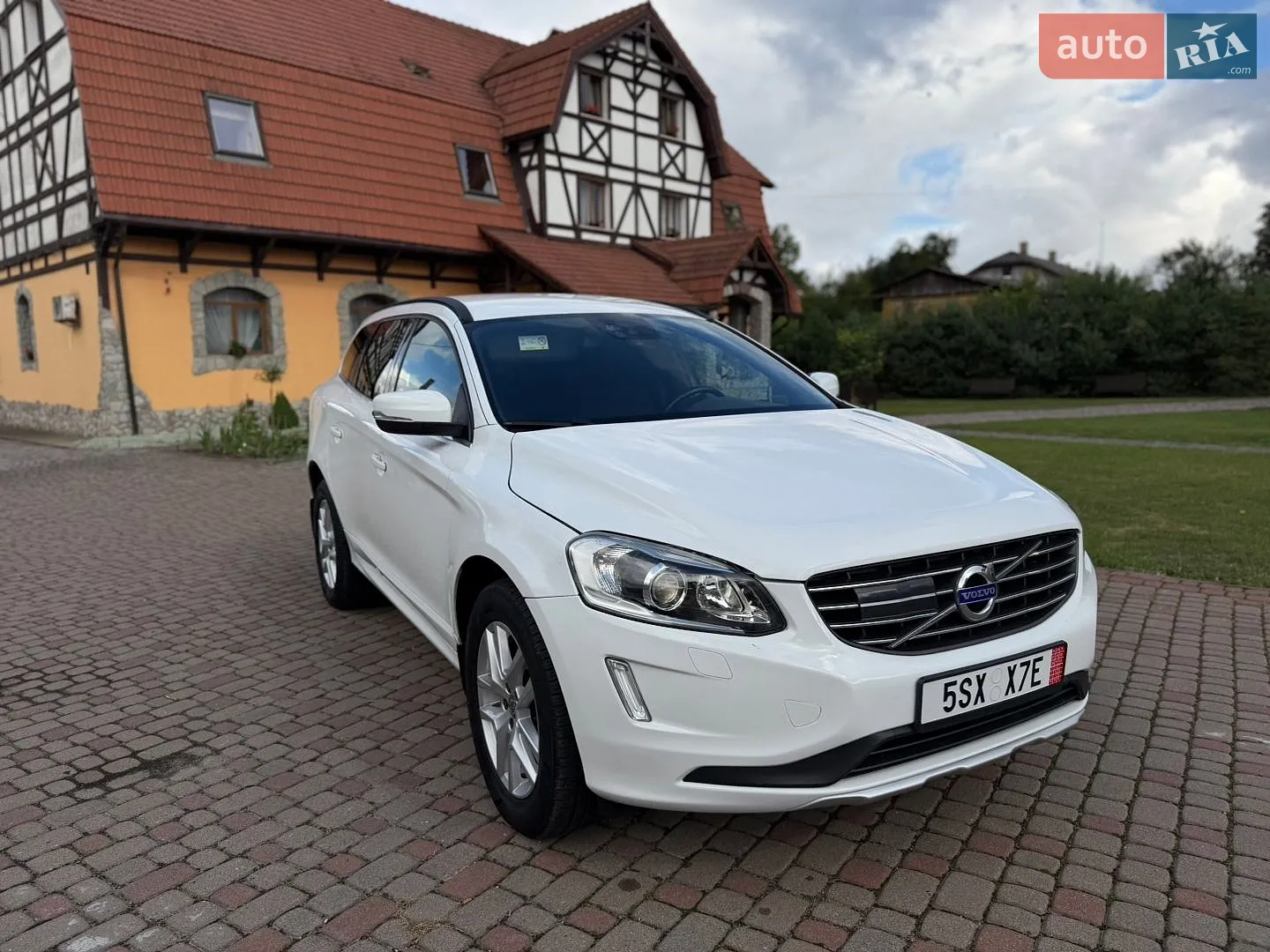 2017 Volvo XC60 - мініатюра 11