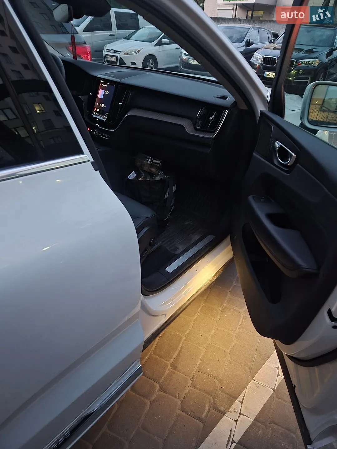 2023 Volvo XC60 - мініатюра 10