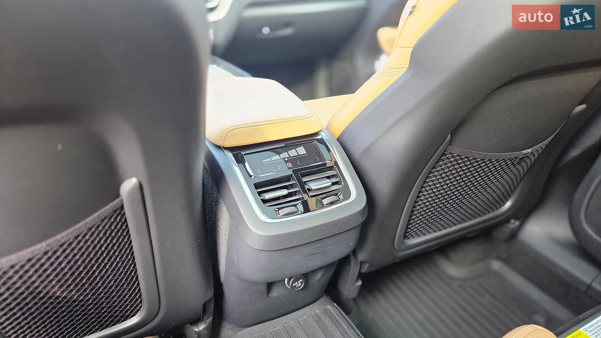 2018 Volvo XC60 - мініатюра 31