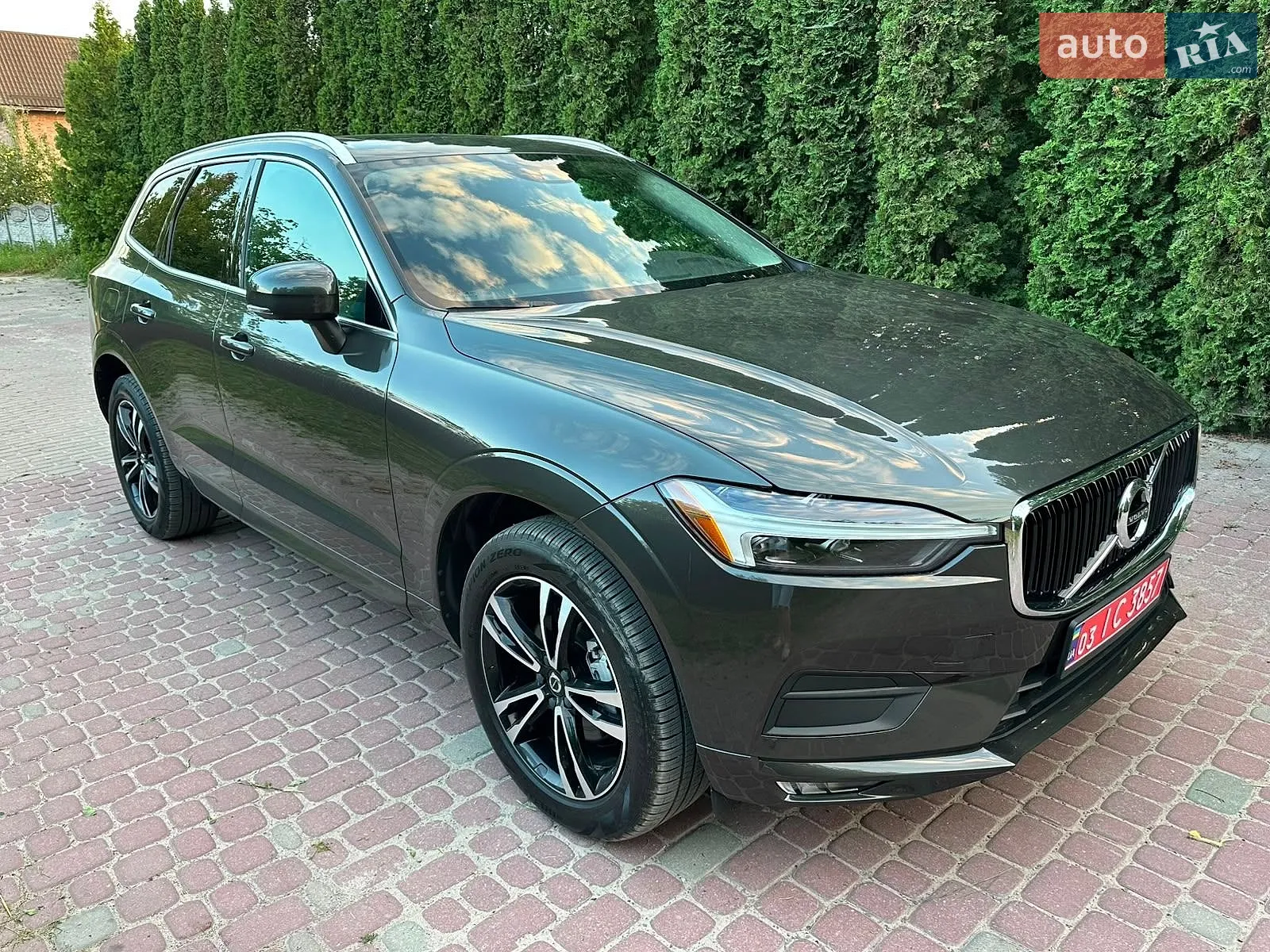 2021 Volvo XC60 - мініатюра 9