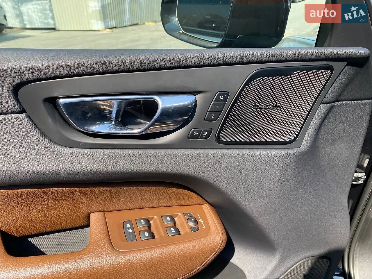 2018 Volvo XC60 - мініатюра 12