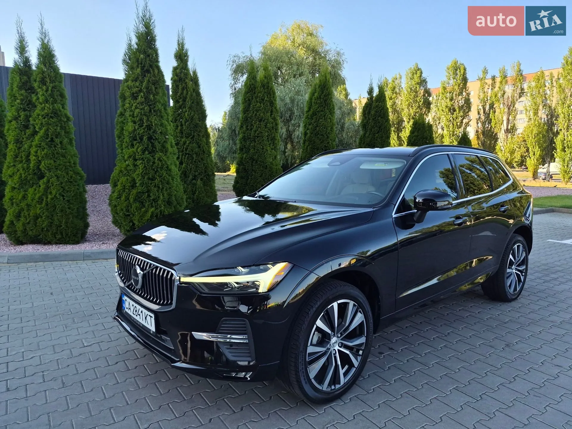 2021 Volvo XC60 - фото 1