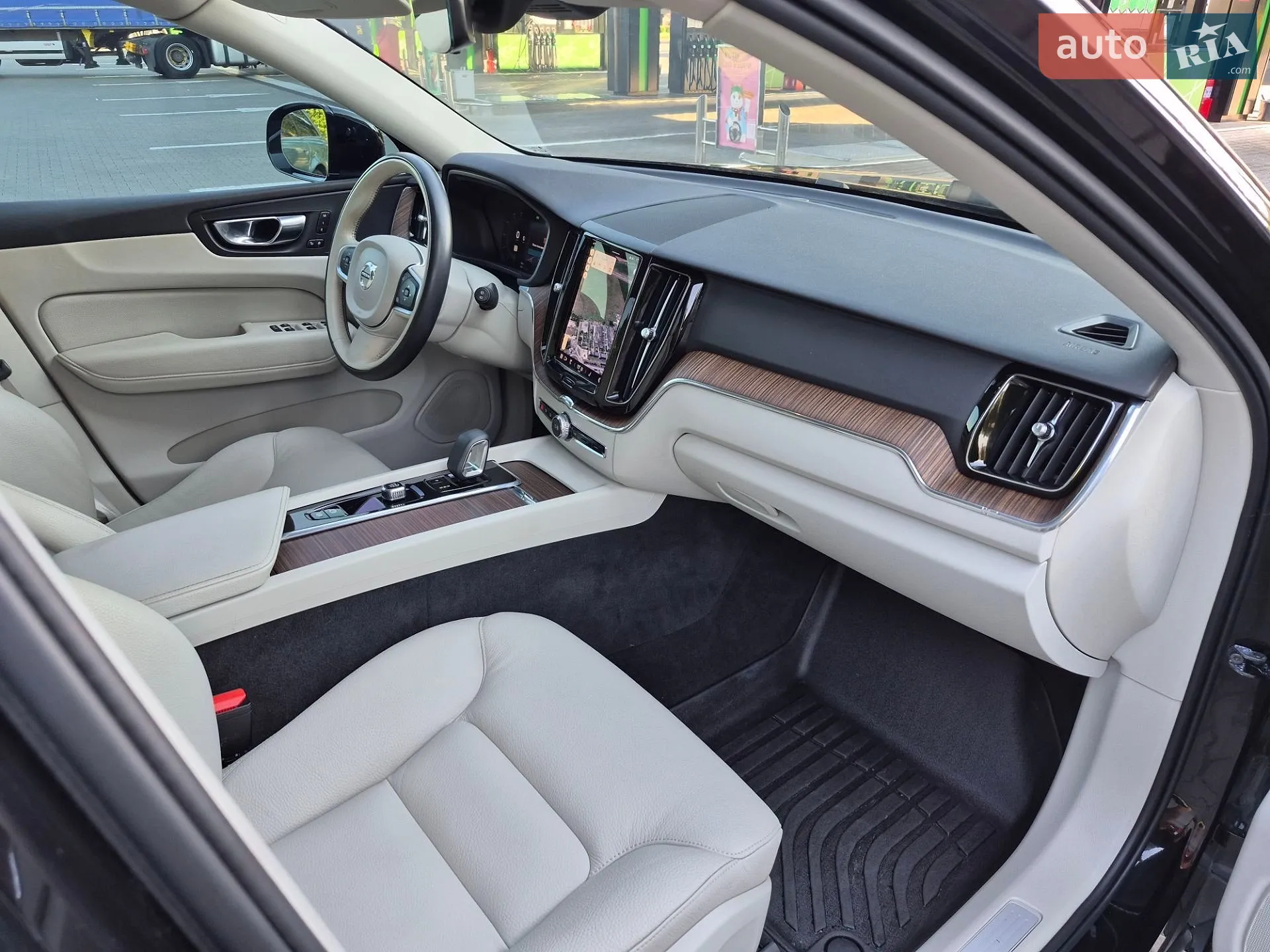 2021 Volvo XC60 - мініатюра 32