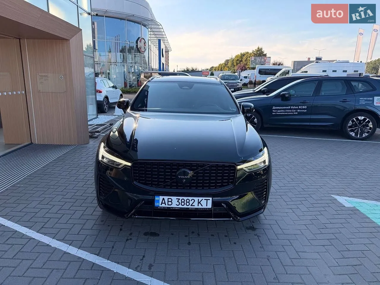 2024 Volvo XC60 - фото 1