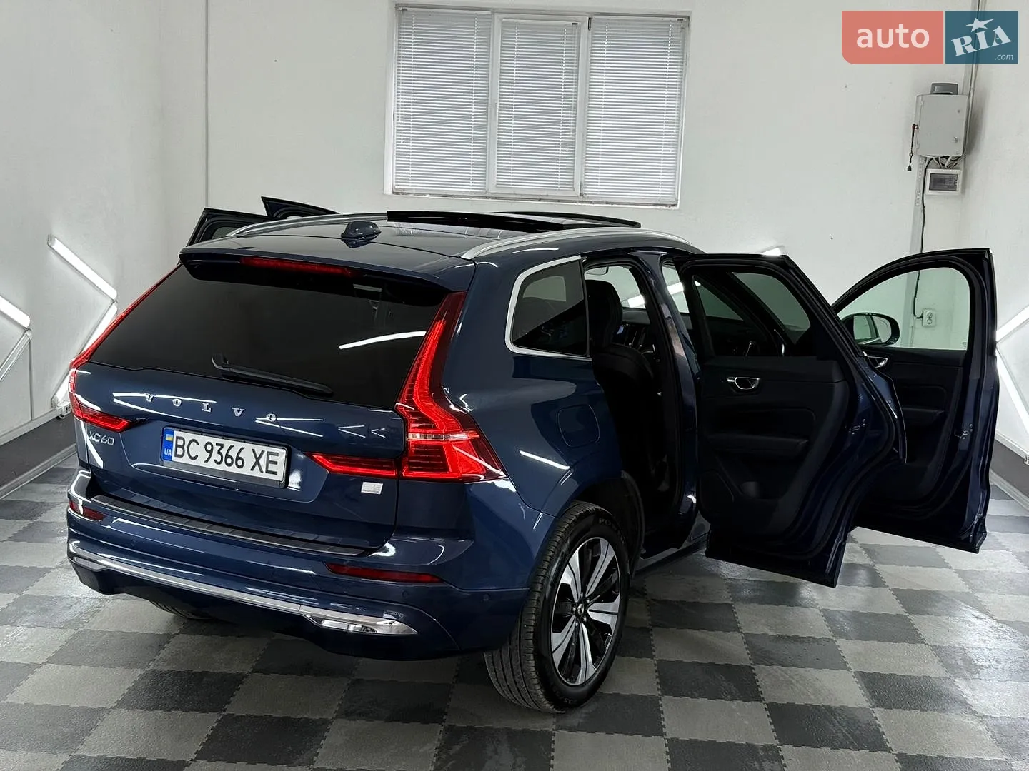 2023 Volvo XC60 - мініатюра 11