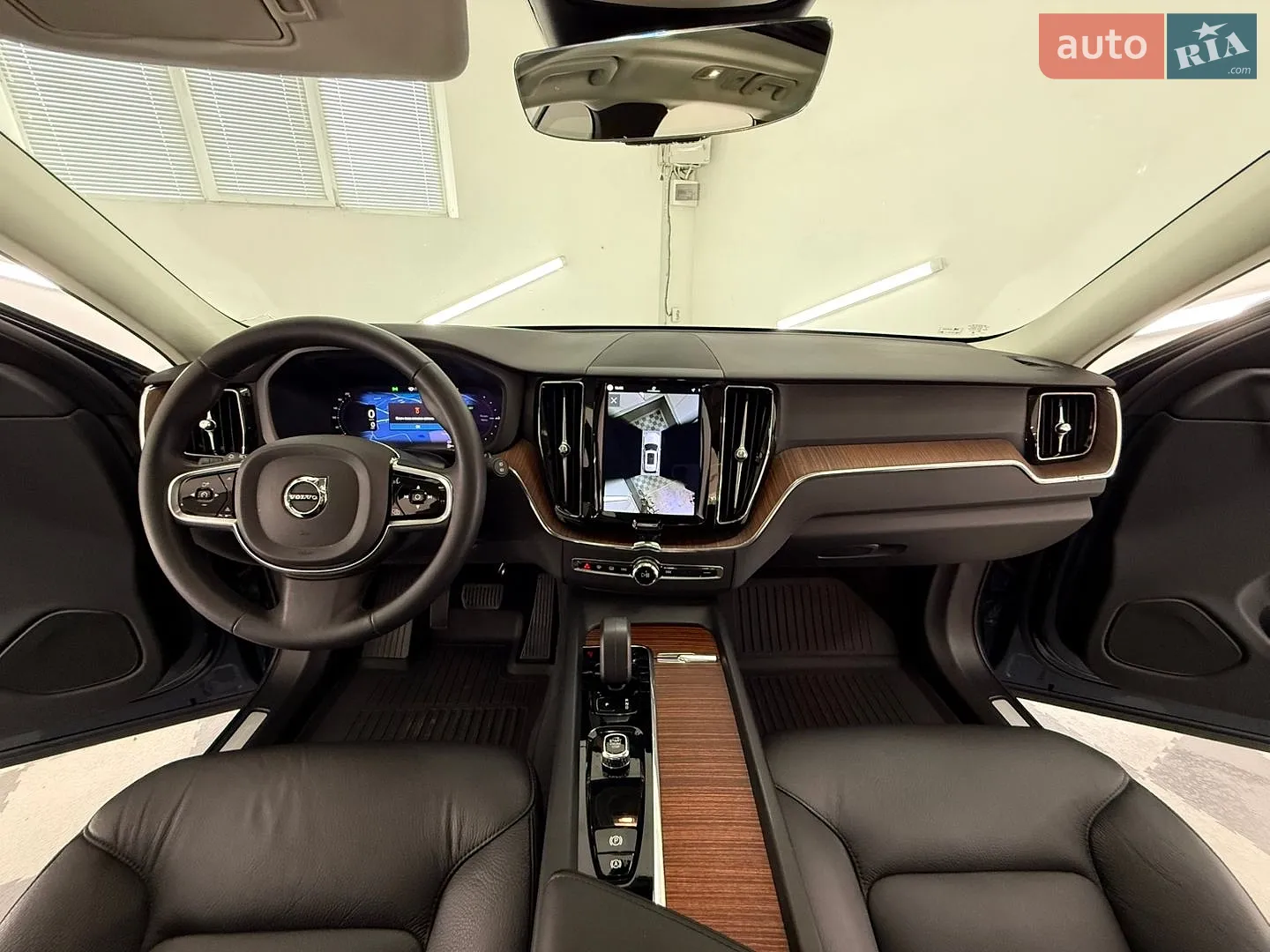 2023 Volvo XC60 - мініатюра 15