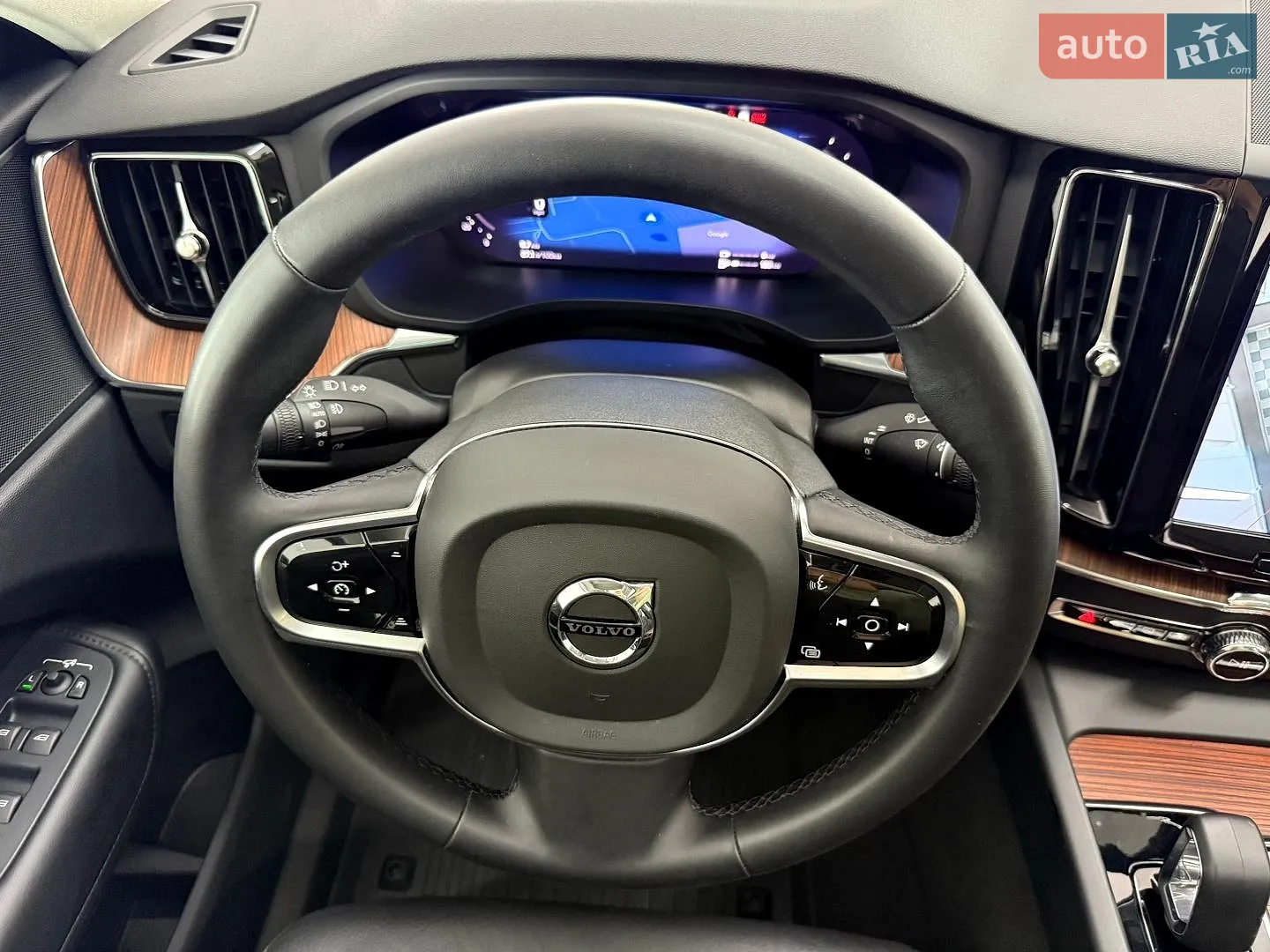 2023 Volvo XC60 - мініатюра 17