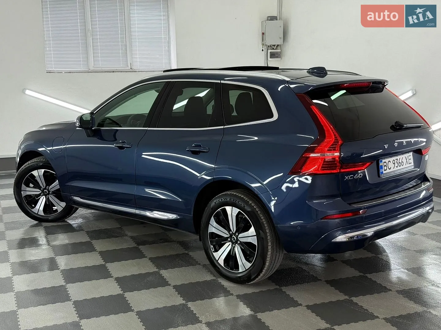 2023 Volvo XC60 - мініатюра 12