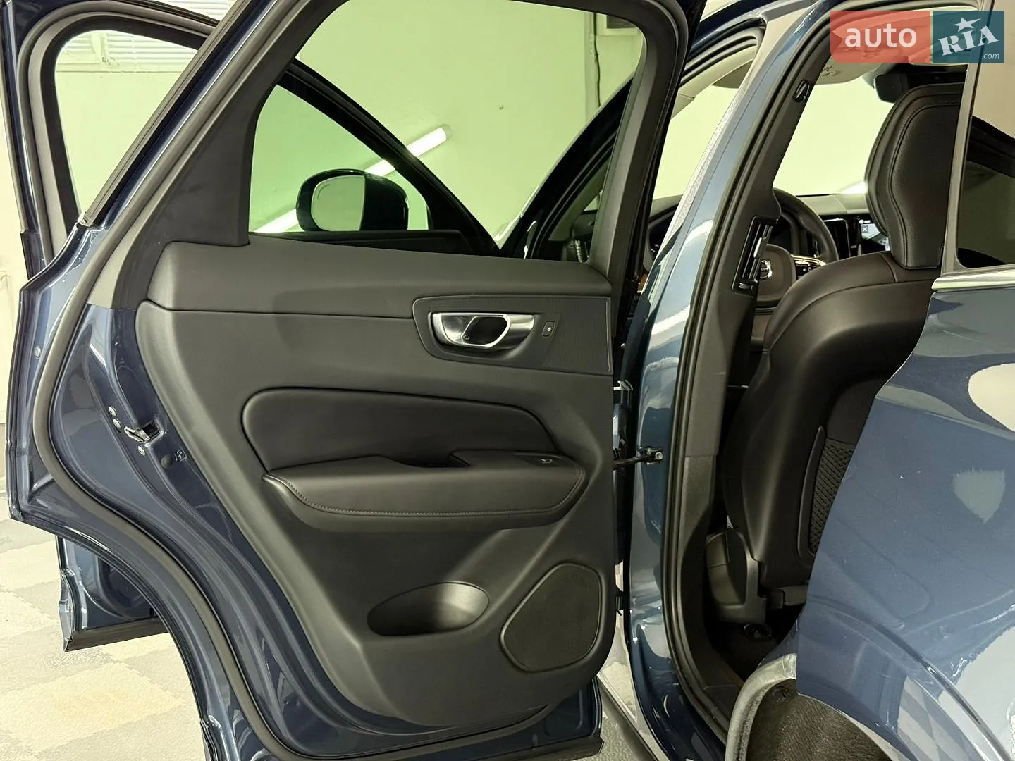 2023 Volvo XC60 - мініатюра 44