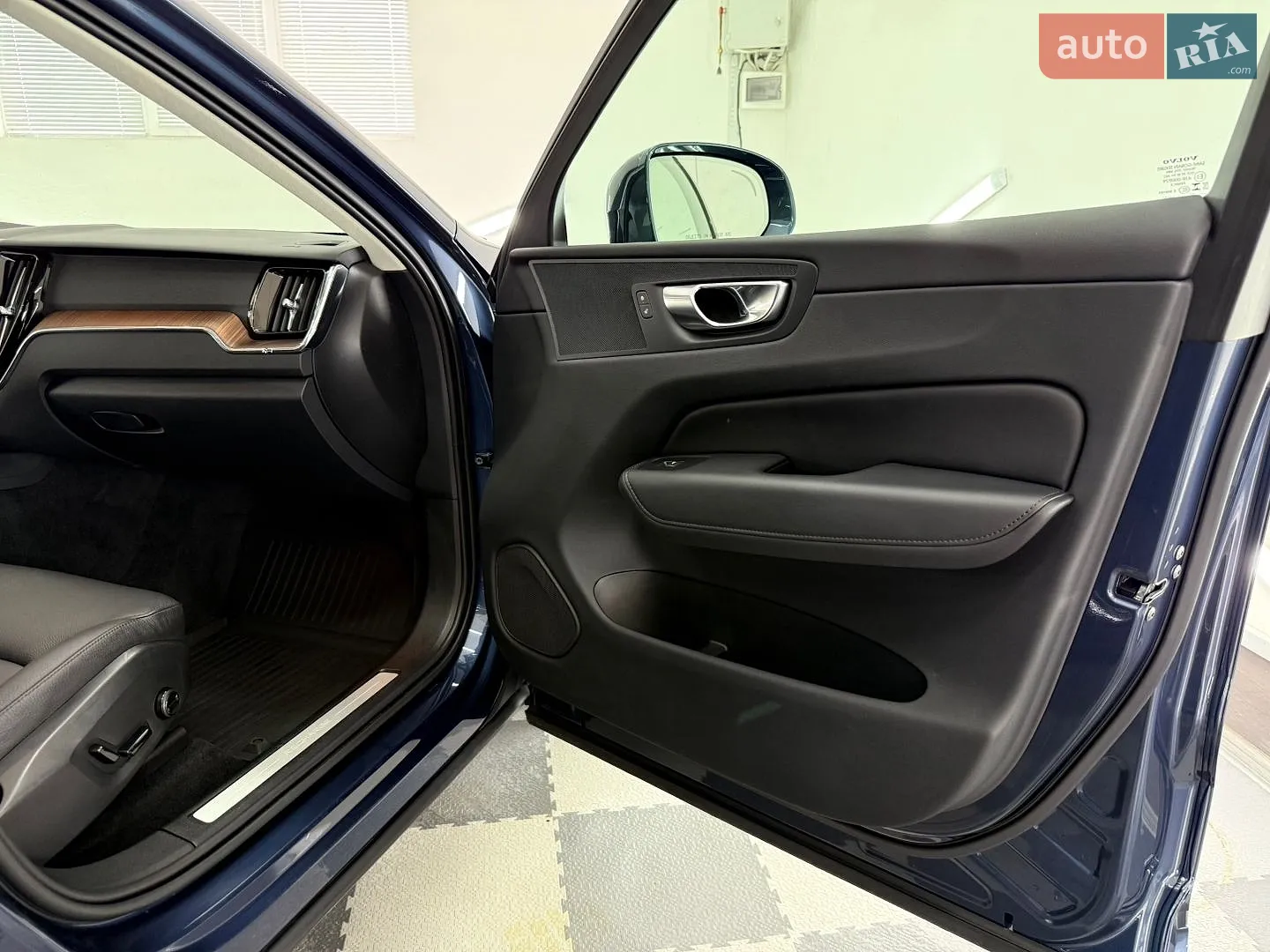 2023 Volvo XC60 - мініатюра 45