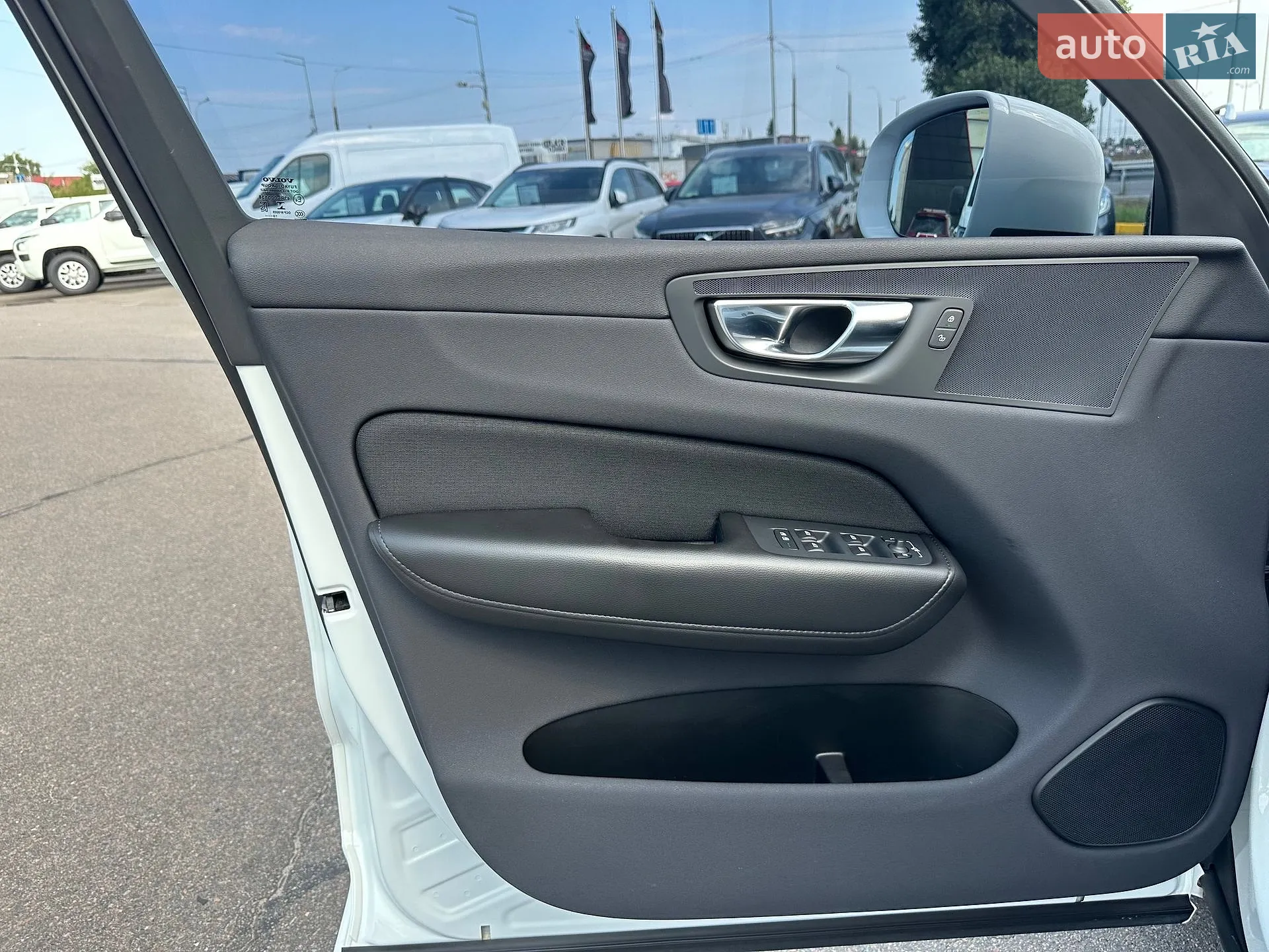 2019 Volvo XC60 - мініатюра 17