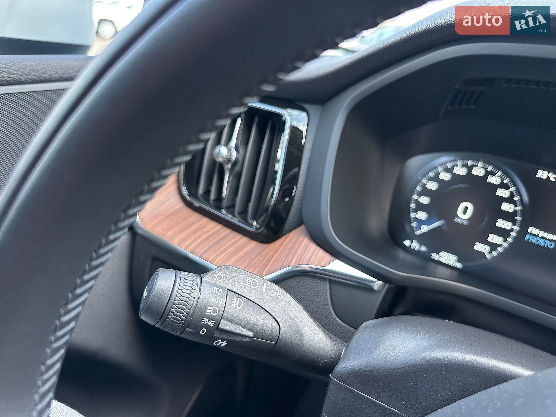 2019 Volvo XC60 - мініатюра 23
