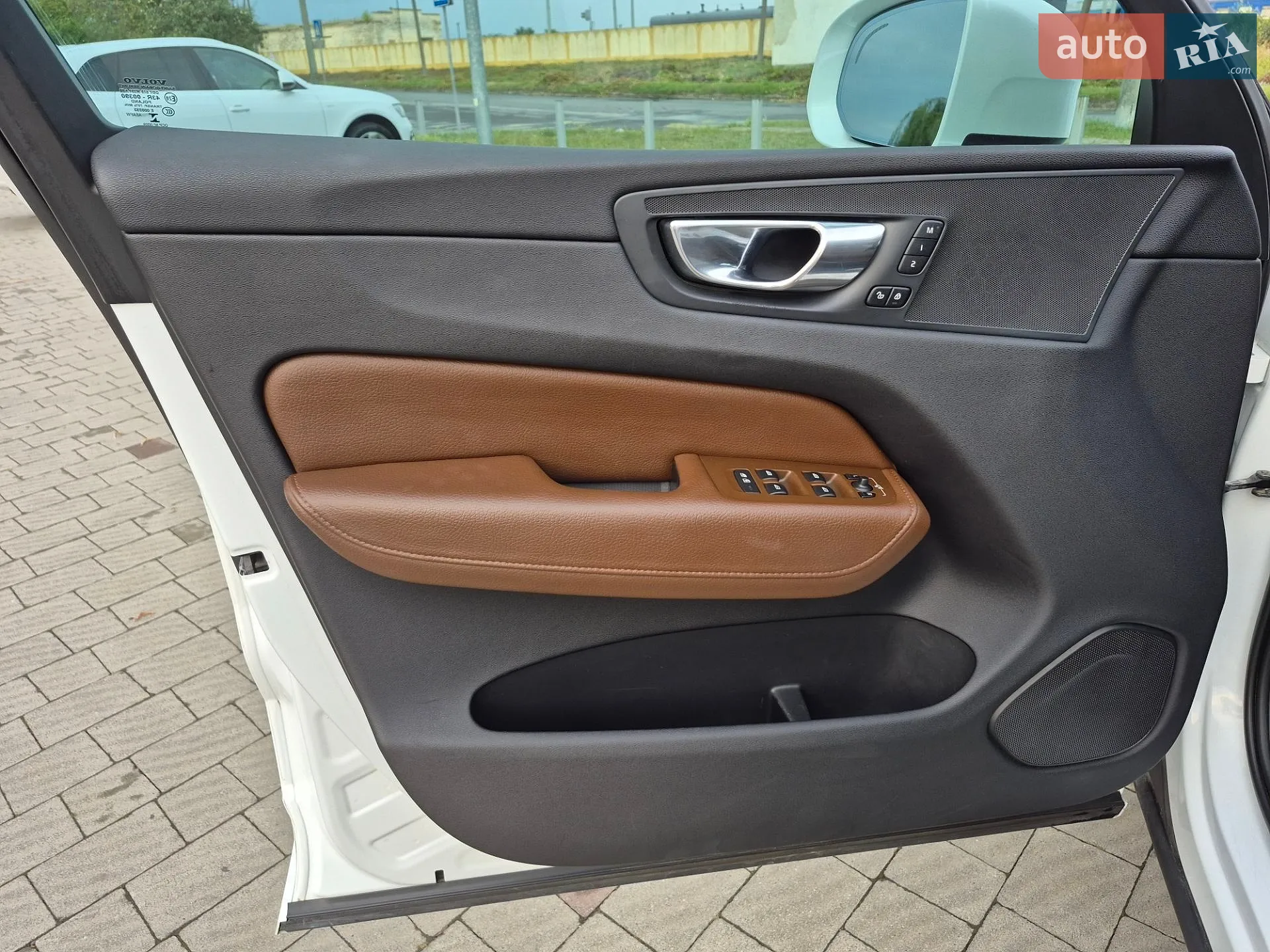 2018 Volvo XC60 - мініатюра 32