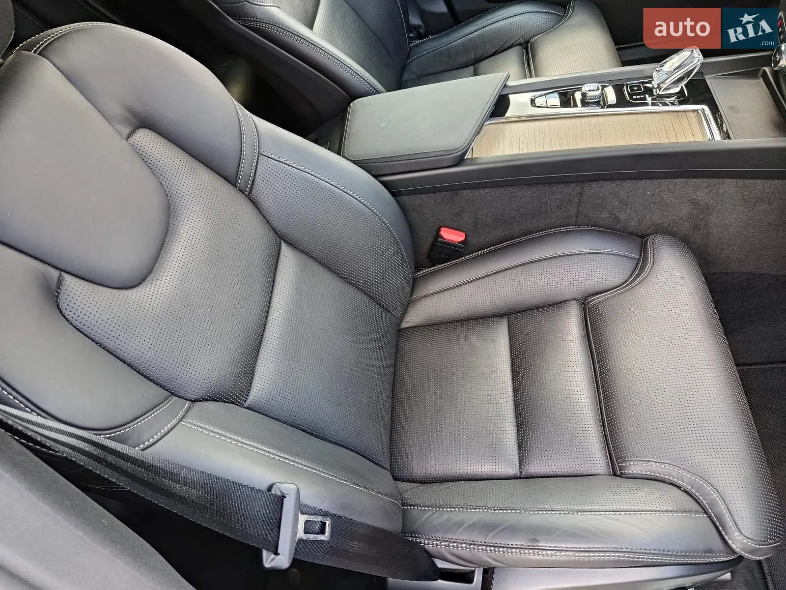 2025 Volvo XC60 - мініатюра 16