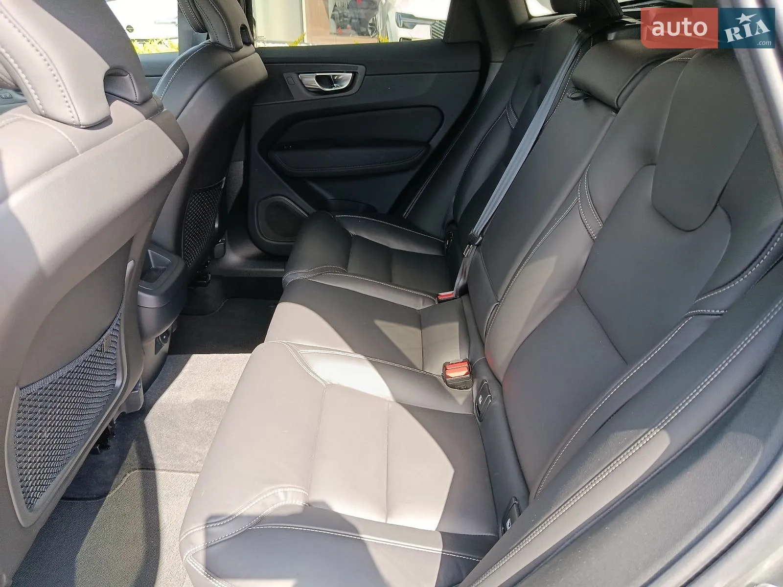 2025 Volvo XC60 - мініатюра 17
