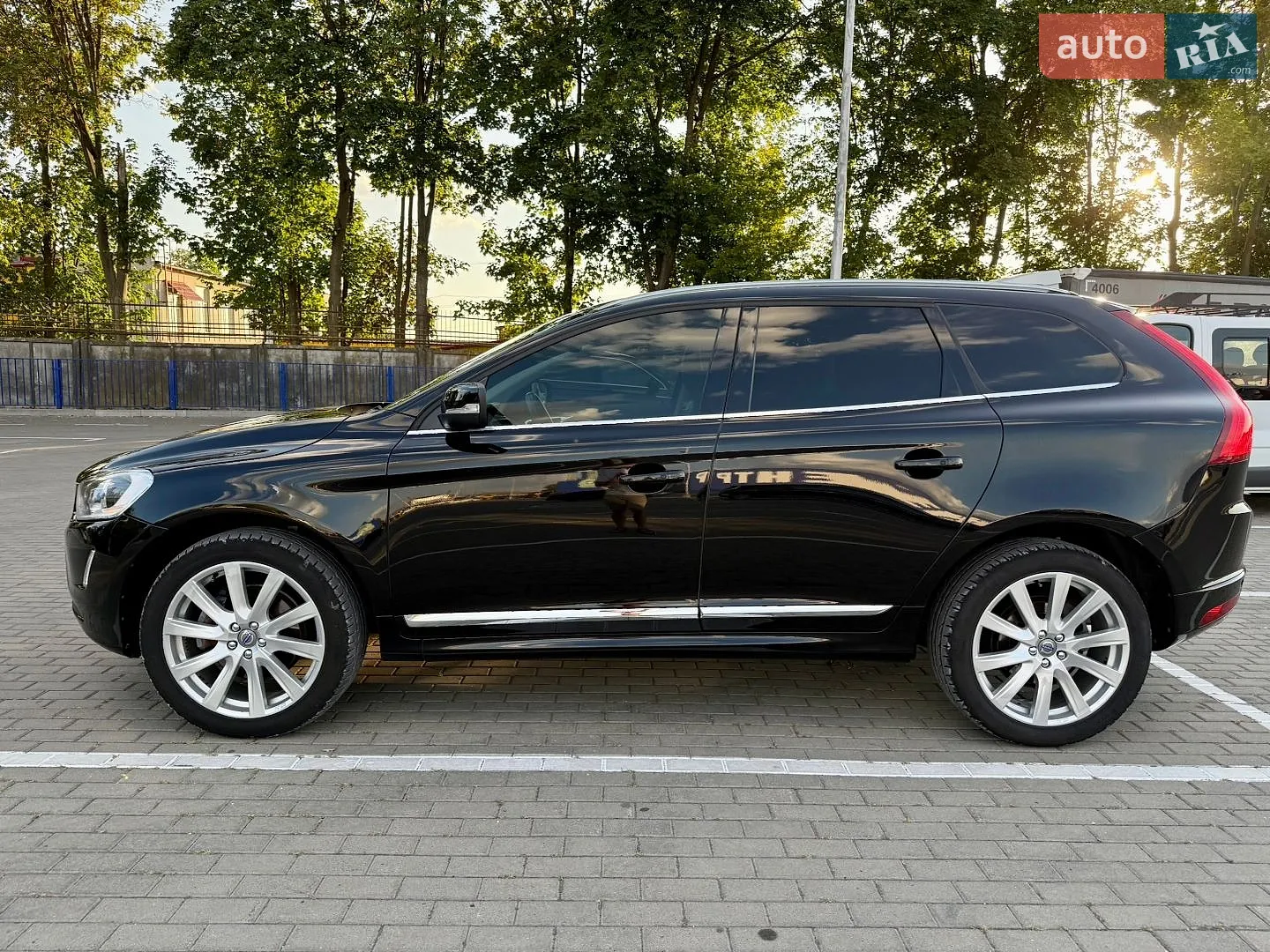 2017 Volvo XC60 - мініатюра 20