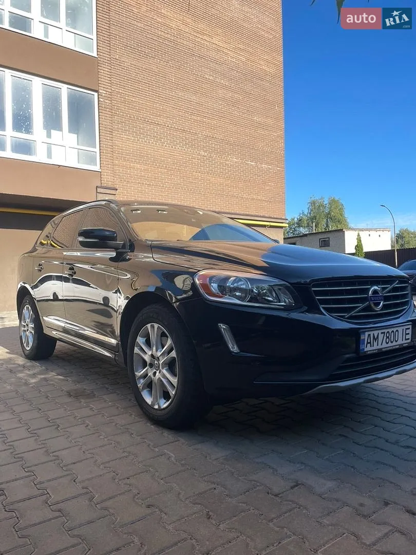 2015 Volvo XC60 - фото 1