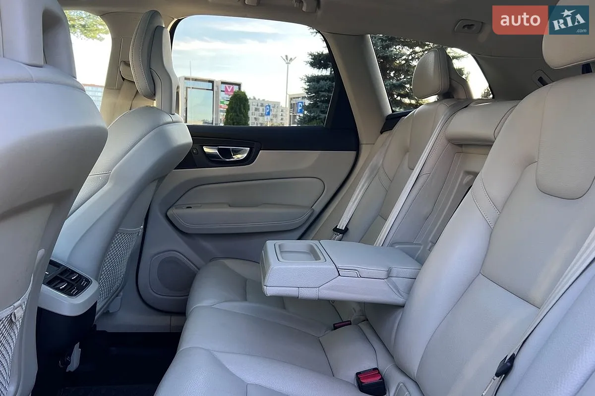2017 Volvo XC60 - мініатюра 24