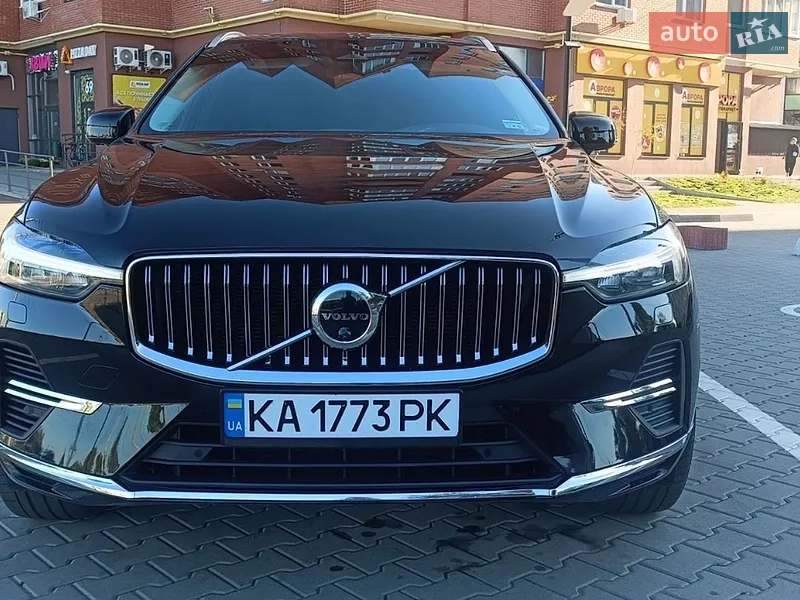 Volvo XC60 2022