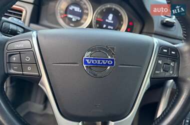Универсал Volvo XC70 Cross Country 2012 в 